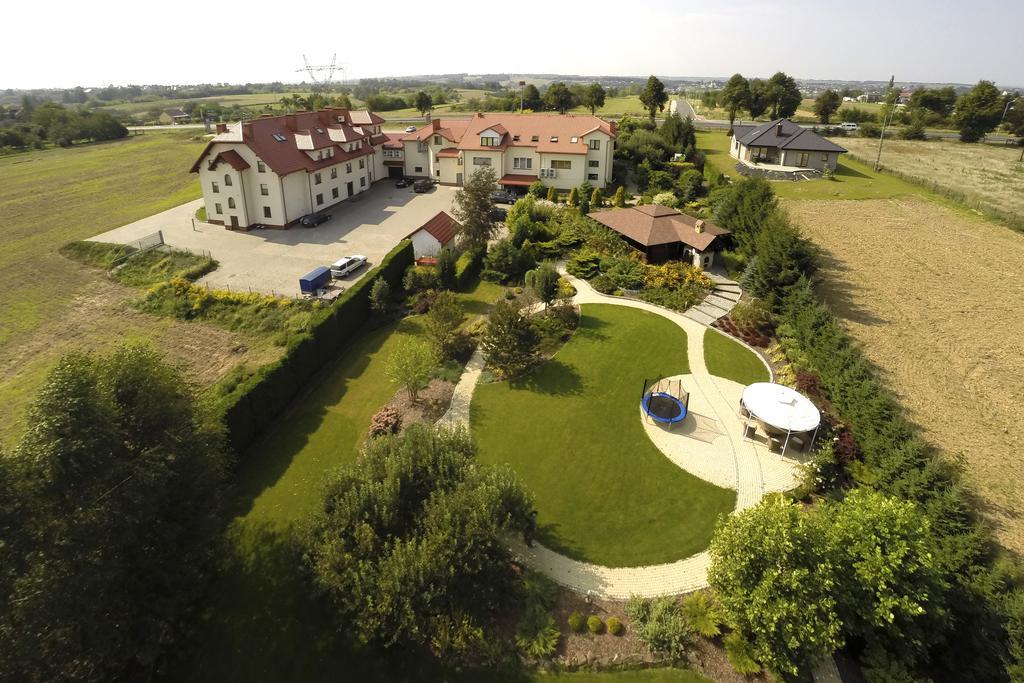 Hotel Panorama Ostrowiec Świętokrzyski Exterior foto